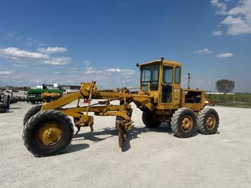 Main image Caterpillar 12